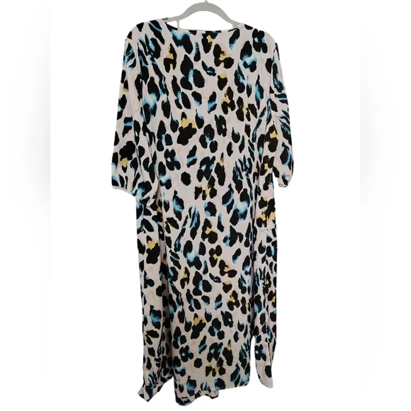 Emery Rose Leopard Print Midi Dress - Picture 3 of 8